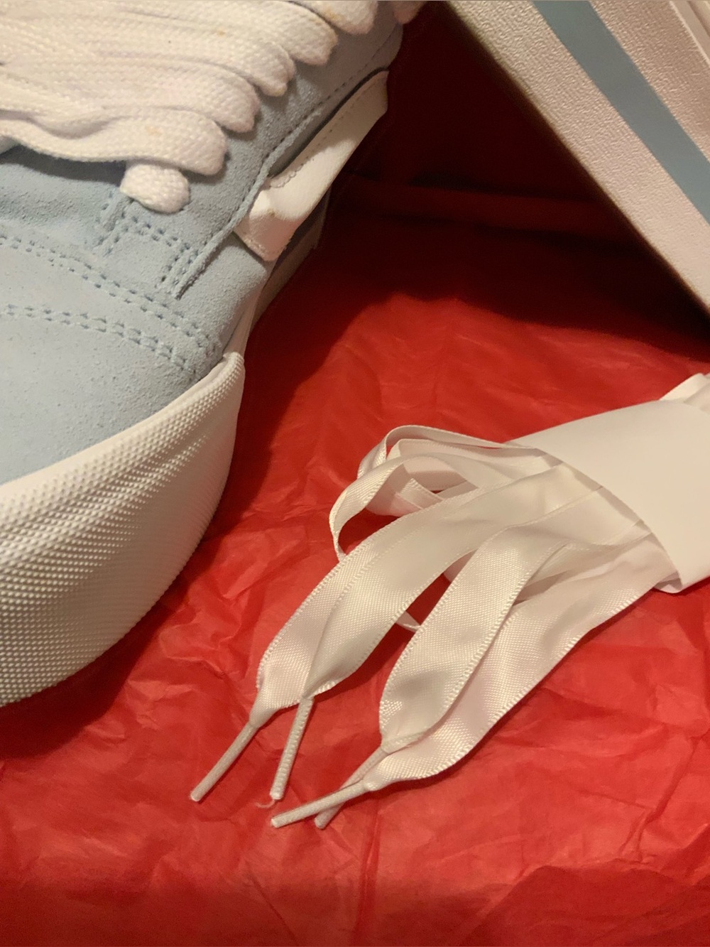 VANS - Picture 4 of 14